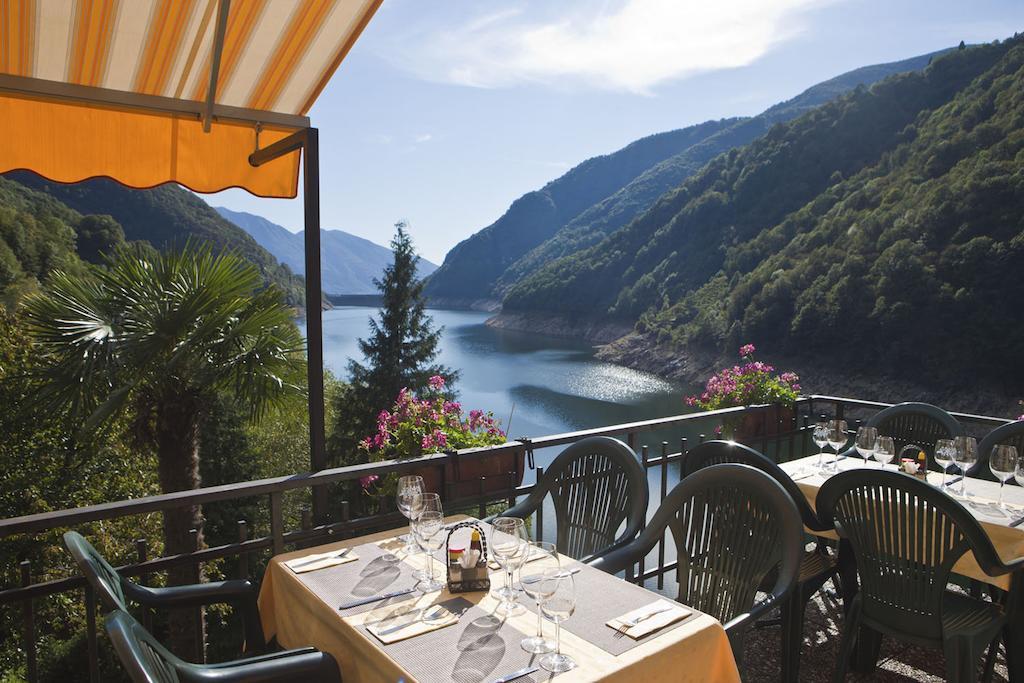 Hotel Al Lago Vogorno ภายนอก รูปภาพ