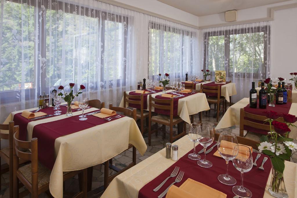 Hotel Al Lago Vogorno ภายนอก รูปภาพ